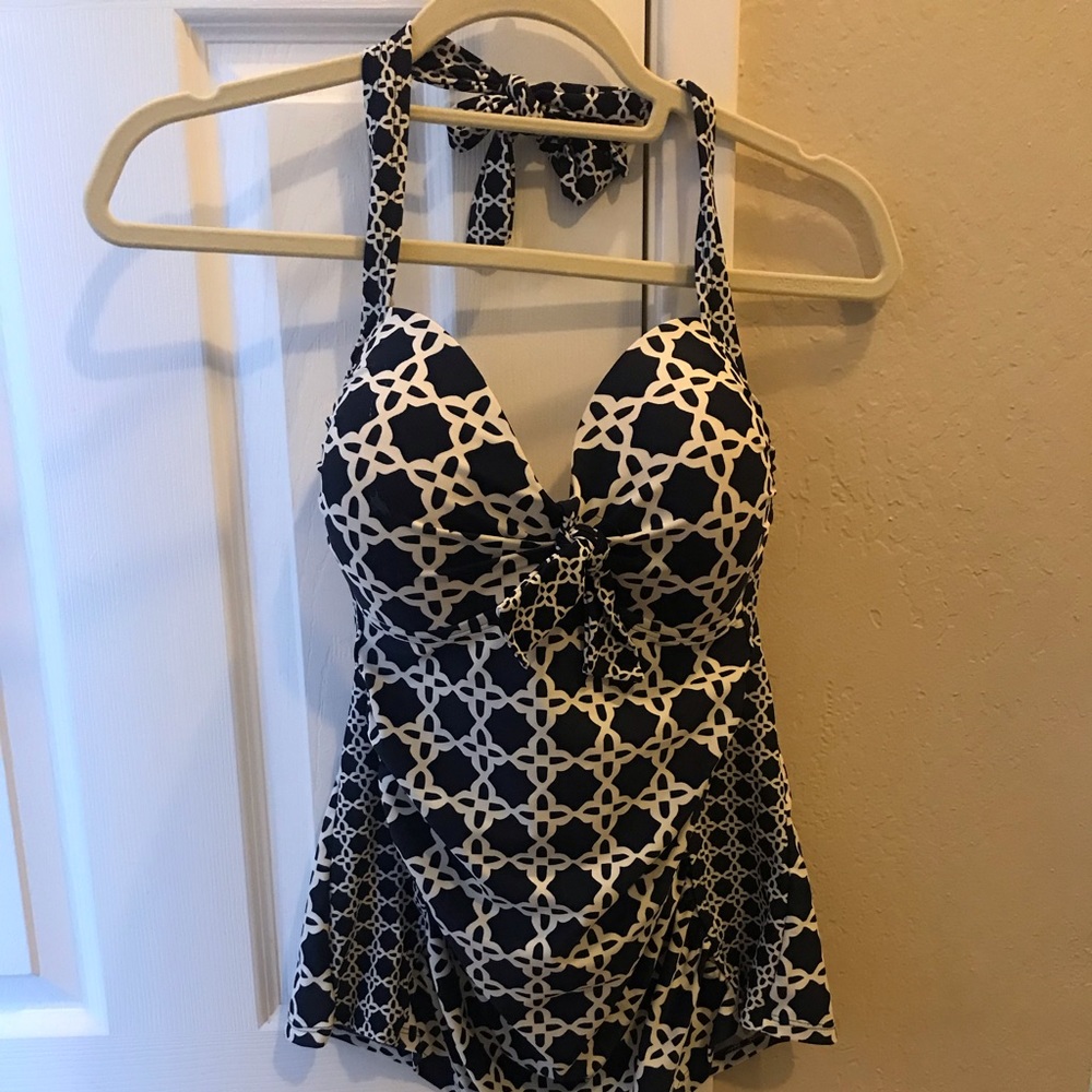 Target Merona tankini top-geometric pattern